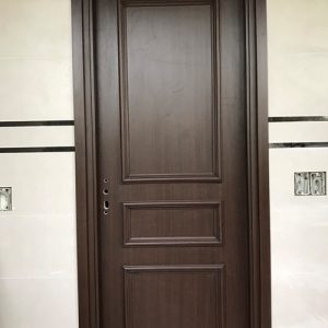 cửa nhựa composite màu đen
