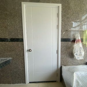 Cửa Nhựa Composite Màu Trắng