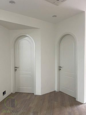 Cửa Vòm Nhựa Composite Màu Trắng Tại Căn Hộ